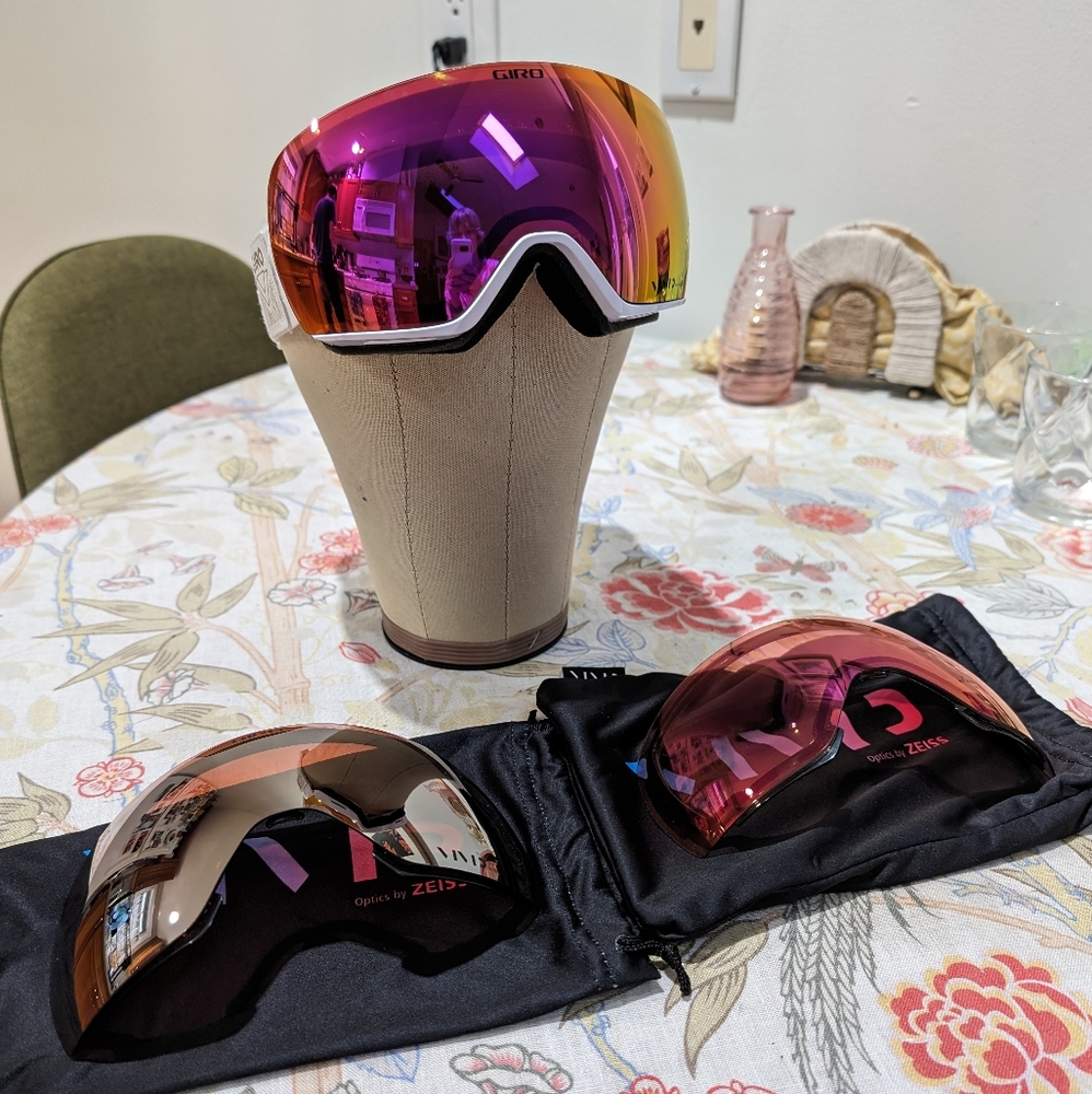 Giro Lusi Ski goggles